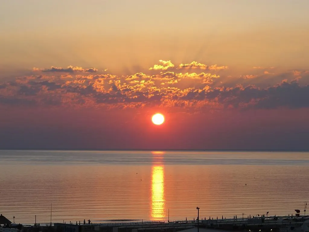 Family Residence Nuova Orchidea Riccione 0*,