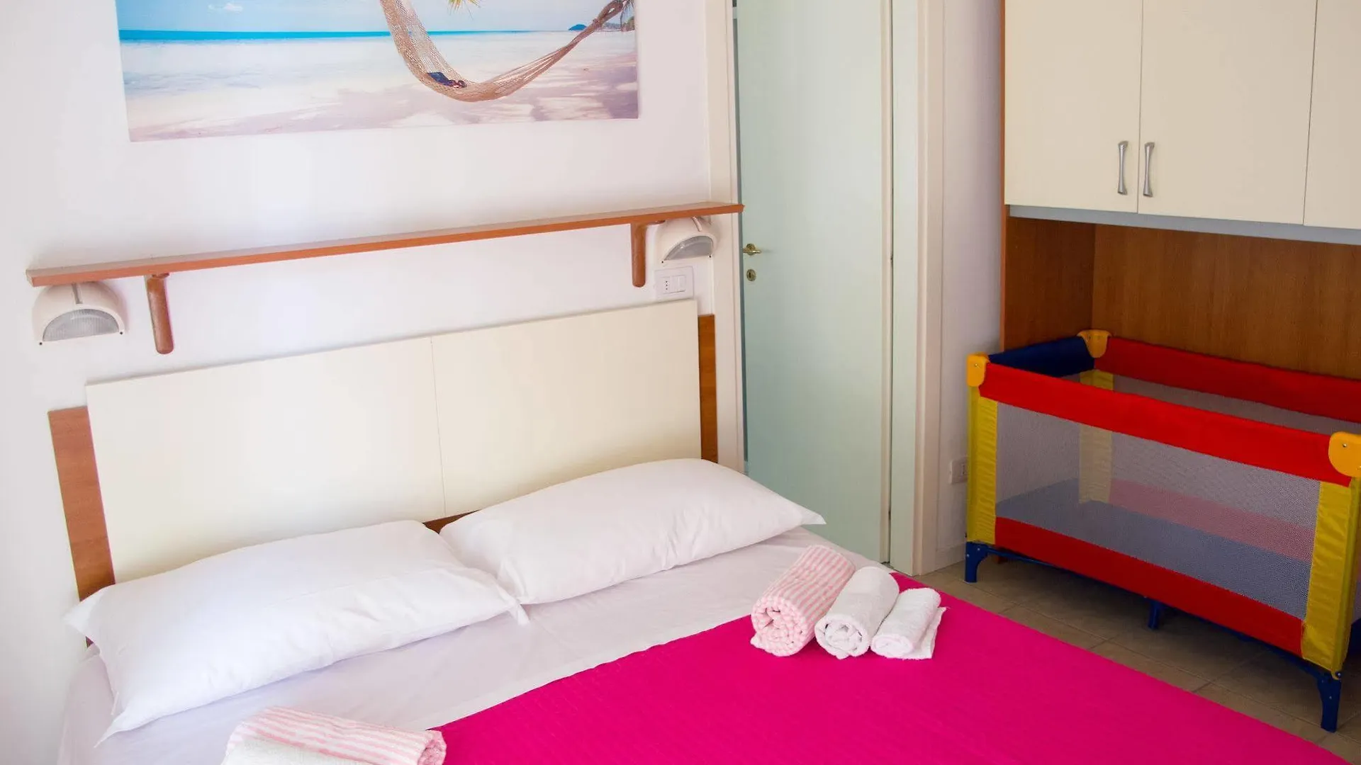 Family Residence Nuova Orchidea Riccione 0*,